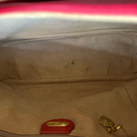 Gucci Red Shoulder Bag - Picture 12 of 13